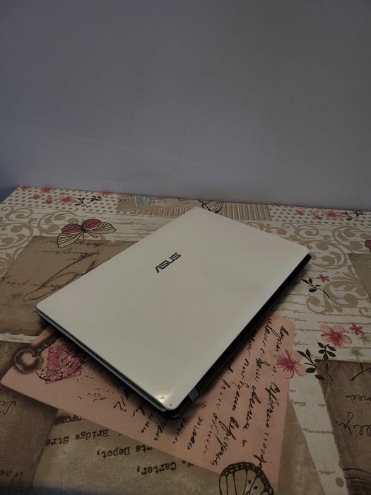 Okazie Asus X53S (Gaming) cu i5 + SSD 256 GB si Video GT cu 16Gb Ram