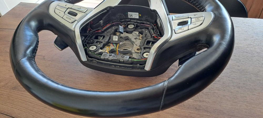 Волан BMW G11 7 Серия