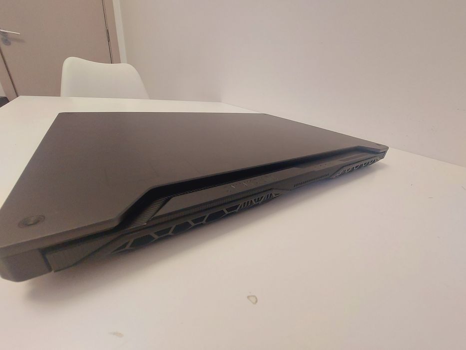 Laptop Gaming Asus TUF F15 i5 11400H, RTX 3050, 16 GB