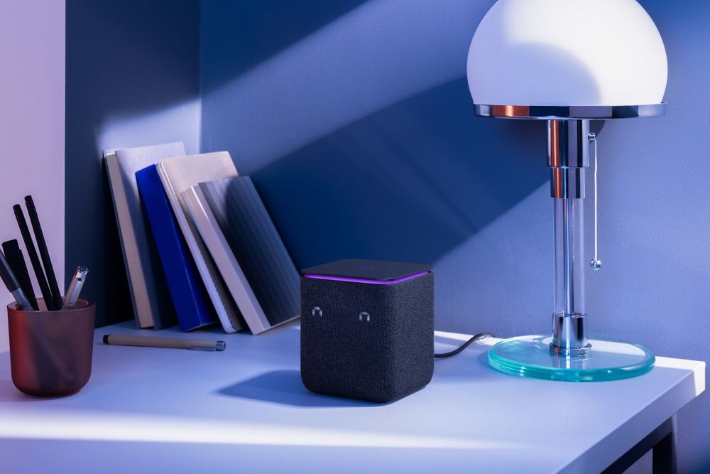 Умная Яндекс колонка Яндекс миди 24 Вт