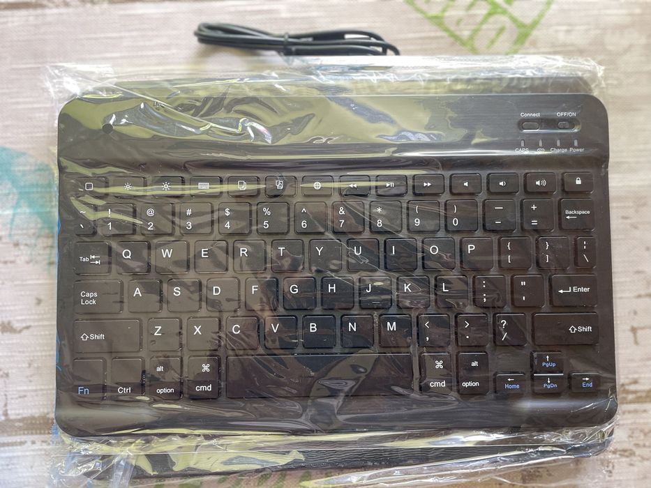 Клавиатура smart keyboard folio за iPad 11 2021/2022/air4