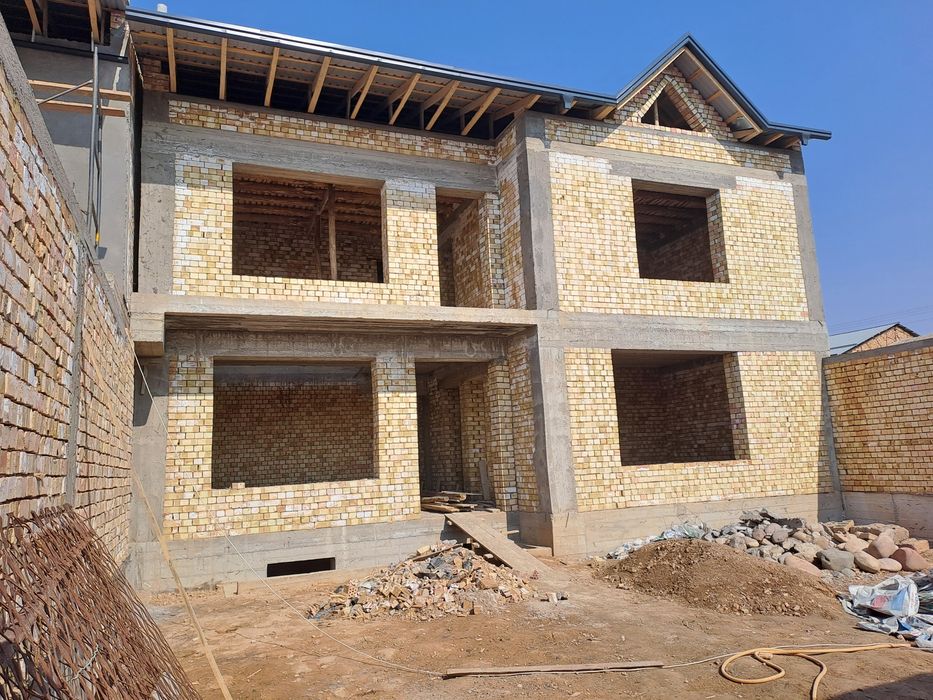 Кибрайский р-н!Про-ся 3-соток евродом каробка 6-комнат