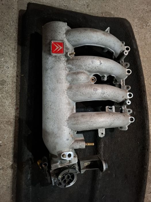 Xsara VTS/ 306 GTI колектор с дросел