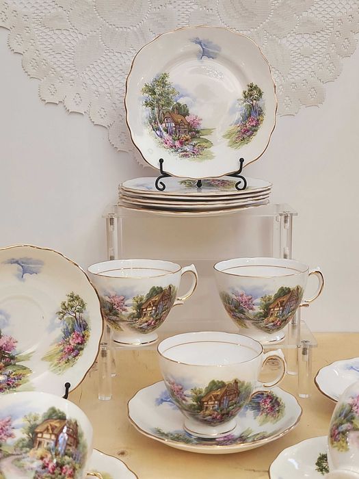 Чаен сервиз Royal Vale с английски пейзажи за 6 души