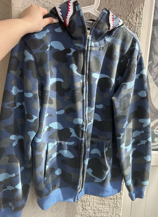 Кофта ветровка