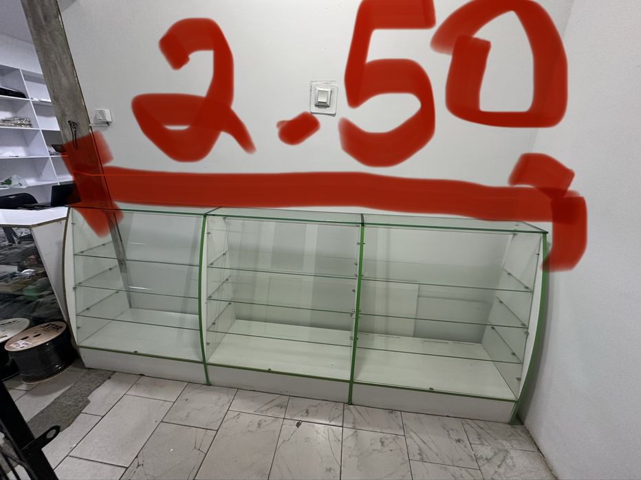 Vitrina ideal xolatda Yangidek! Kelishtirib bervoramiz!Магазин витрина