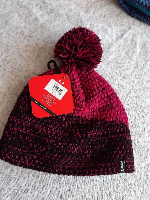 нови шапки 100% wool/ вълна