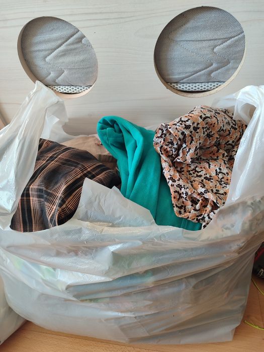 Отдам детские  вещи