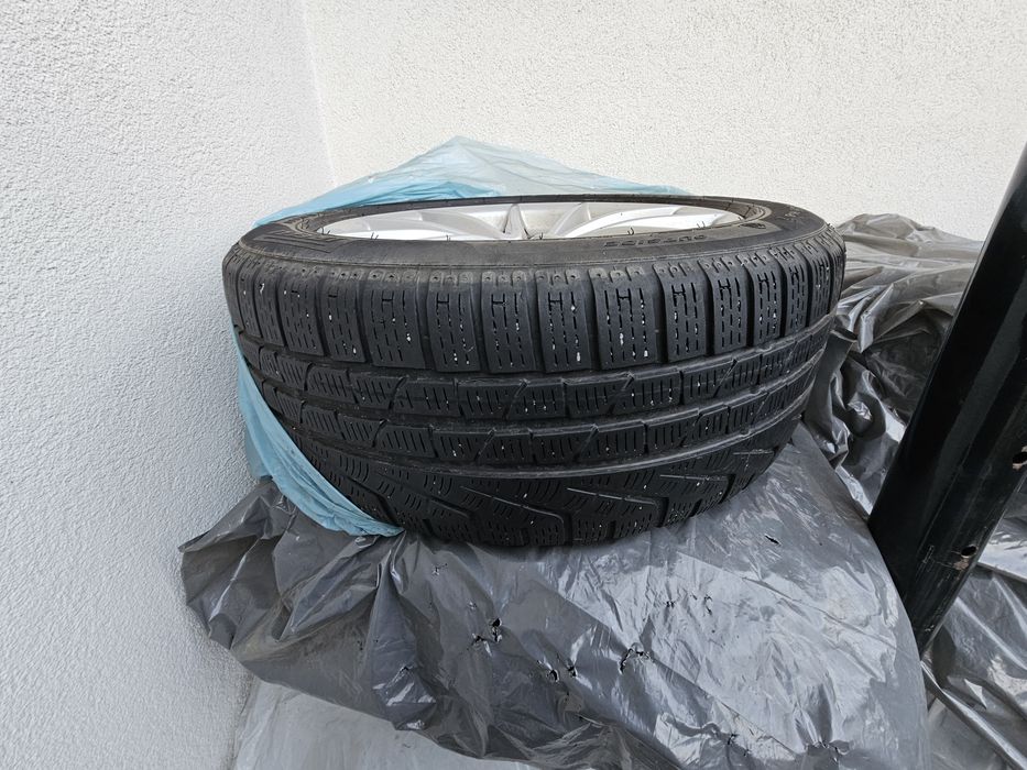 Vând jante bmw originale si cauciucuri 225/55/17