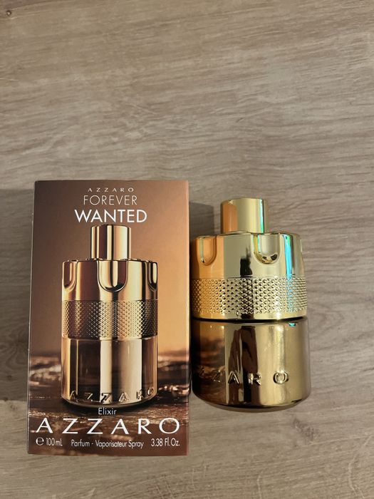 Parfum Azzaro.