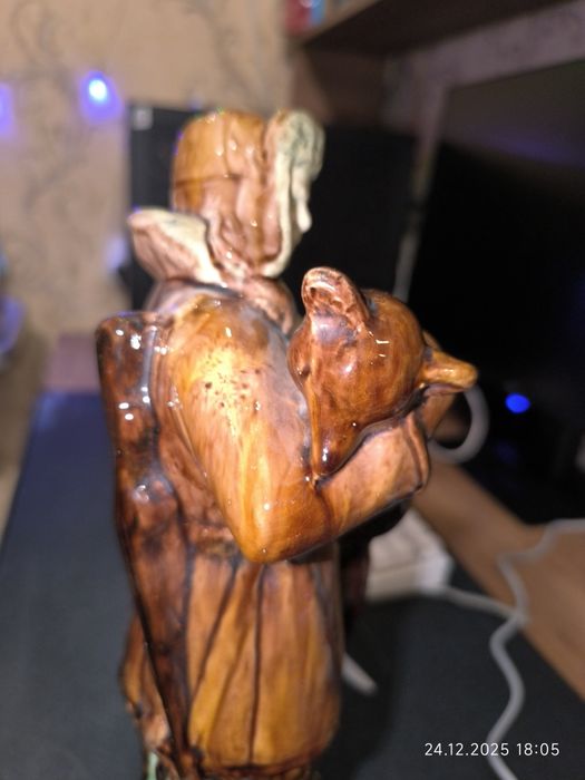 Статуэтка керамика.