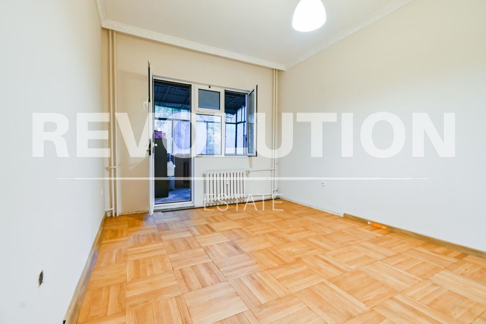 Дава се под наем Четиристаен апартамент в София, Докторски паметник - 122 кв.м за 800 € - Снимка #6