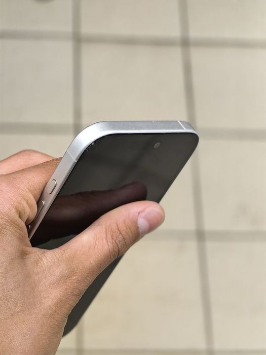 IPhone 16 128gb В хорошем состоянии