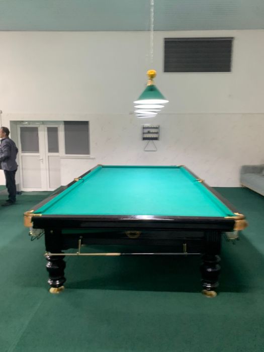 Бильярдный стол