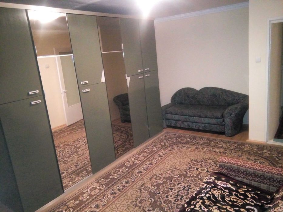 închiriez apartament 2 camere