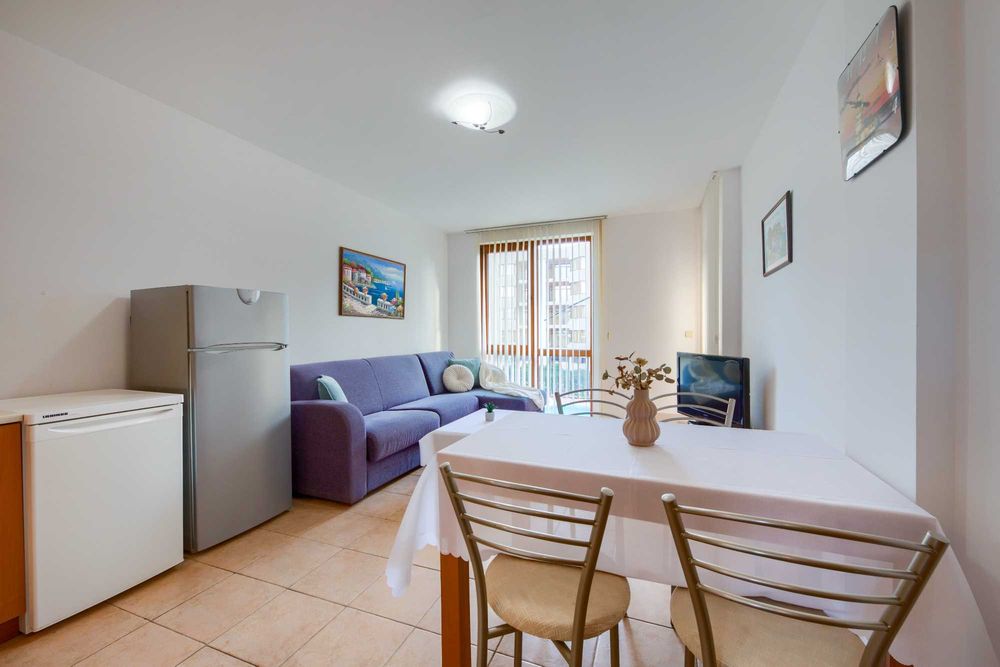 Продава се Тристаен апартамент в к.к. Слънчев бряг - 106 кв.м за 1123 €/кв.м - Снимка #1