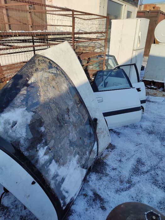 Дверь,багажник Мазда 626