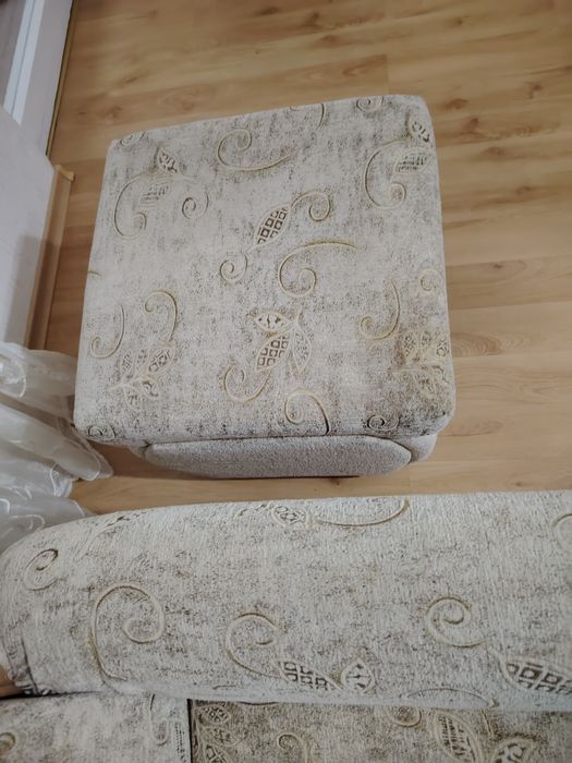 Продавам холна гарнитура