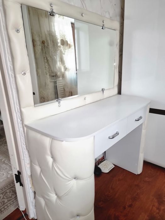 Продам комод и пуфик