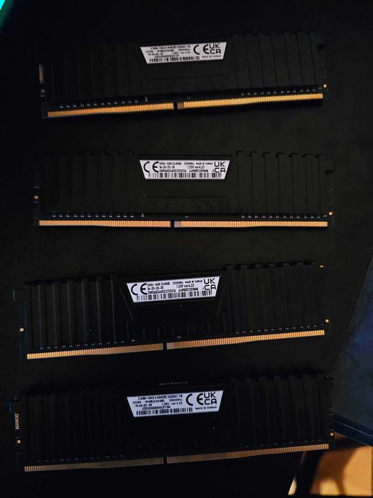 Memorie Corsair Vengeance LPX Black 32GB (4x8Gb) DDR4 3200MHz CL16