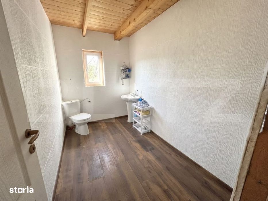 Cabana de vanzare in Aiudul de Sus- 1400 mp teren