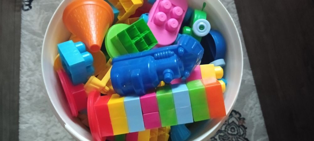 Конструктор крупный