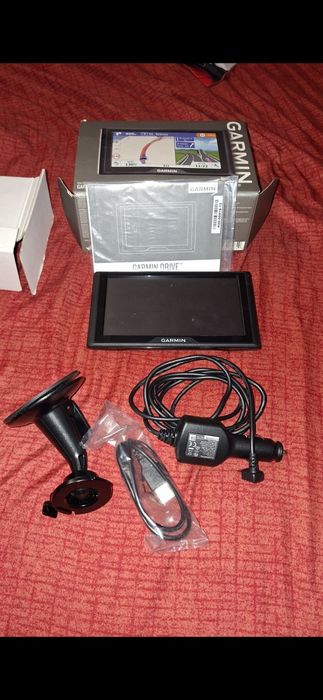 Vând gps garmin nou