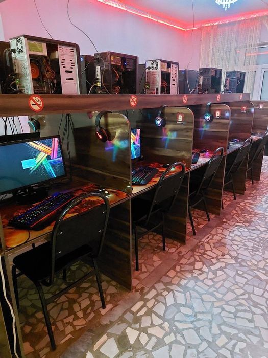 Kompyuter club sotiladi