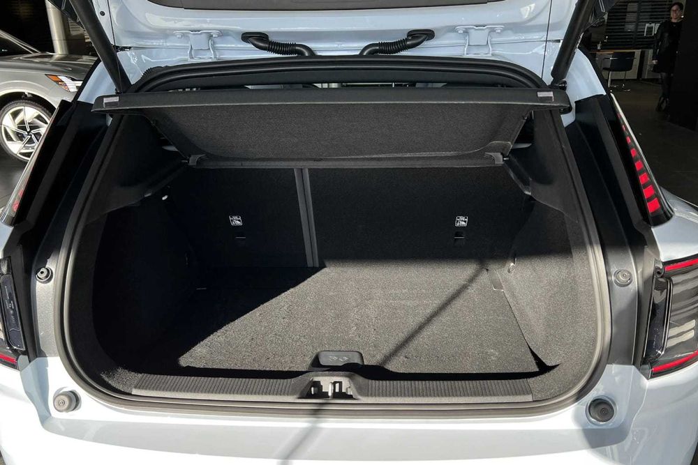 Кора за багажник Volvo EX30 2023+