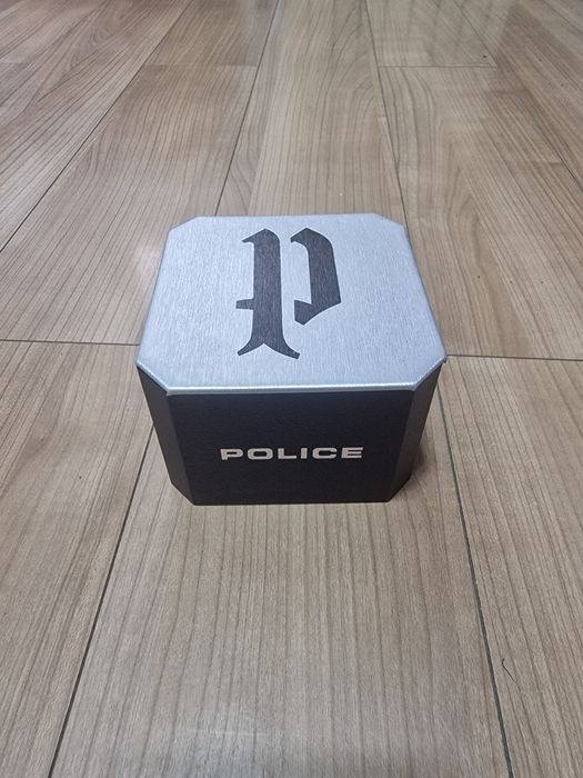Ceas police nefolosit