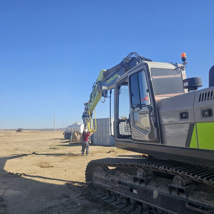 Эксковатор гусеничный