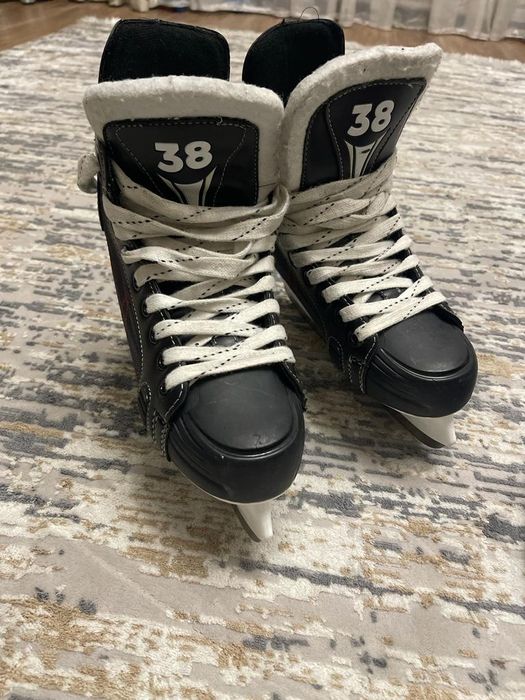 Коньки мужские 38 размер