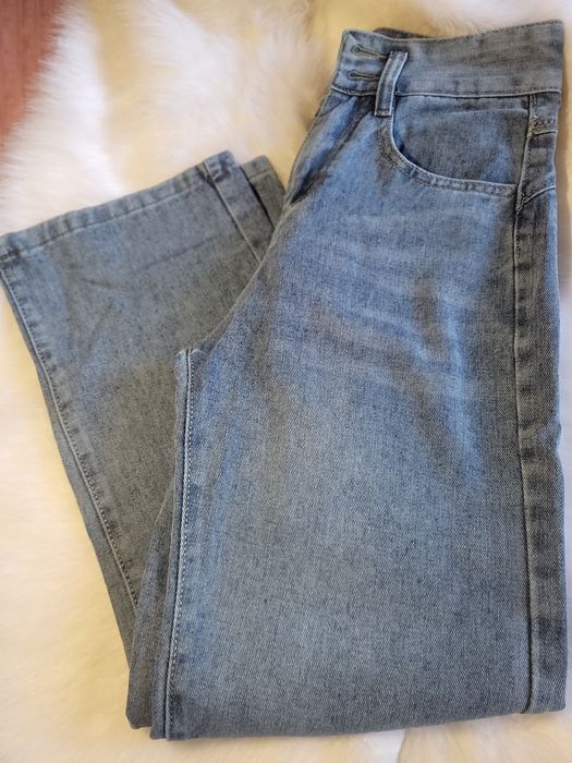 Продам новые джинсы