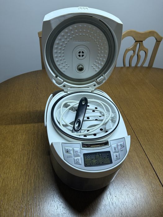 Мультиварка Redmond MasterFry RMC FM4520