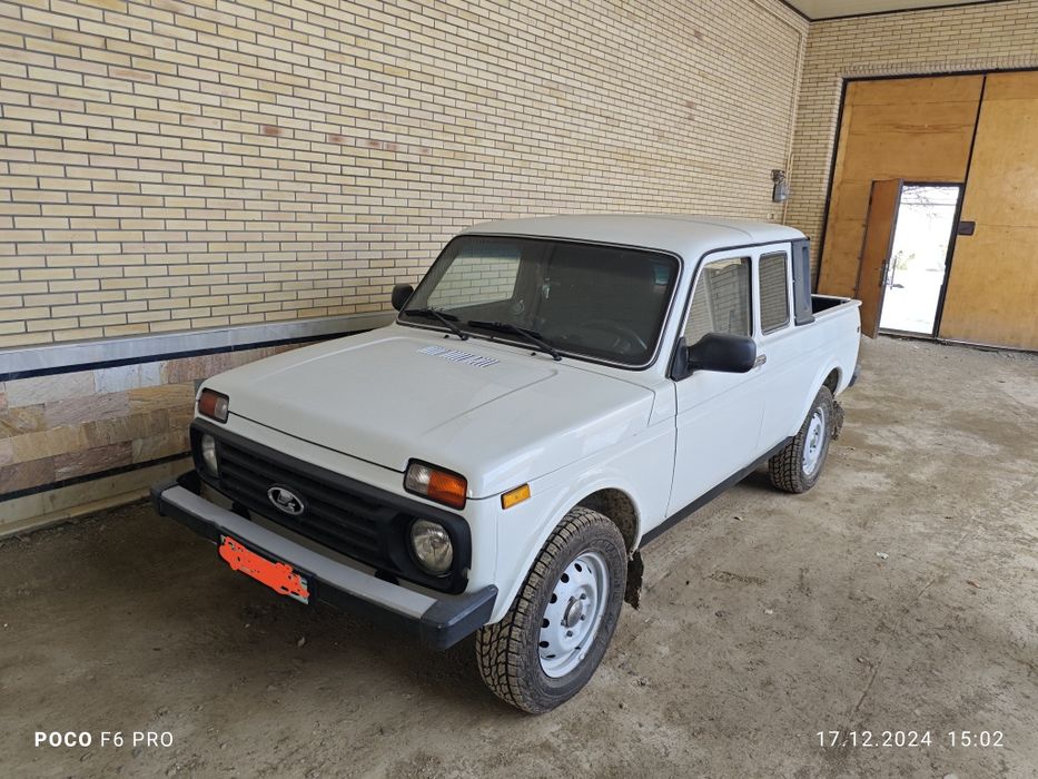 Нива Пикап сотилади