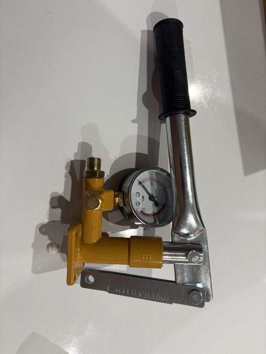 Ръчна помпа за соларна система или парно