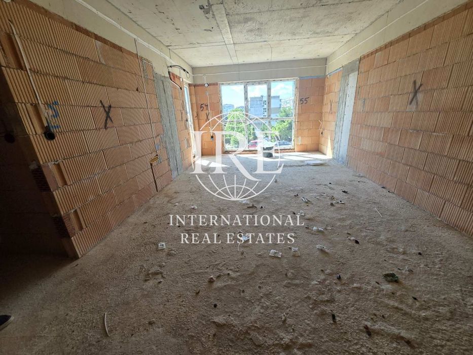 Продава се Тристаен апартамент в Варна, Изгрев - 102 кв.м за 1442 €/кв.м - Снимка #10