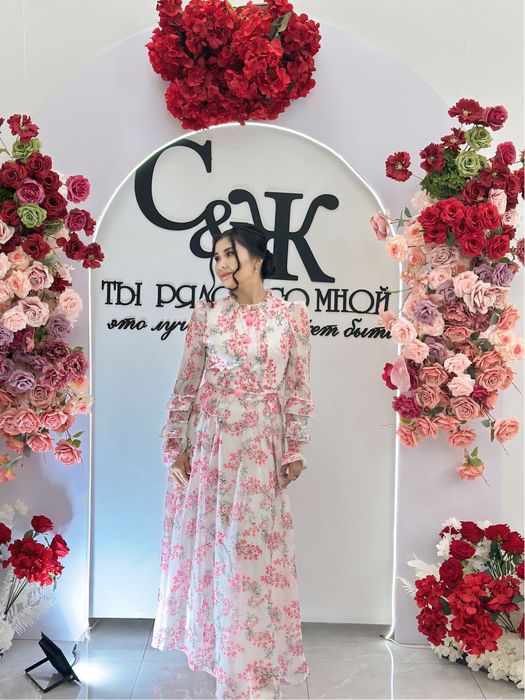 Әдемі көйлек сатылады .