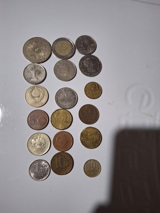 Монеты старые продаю