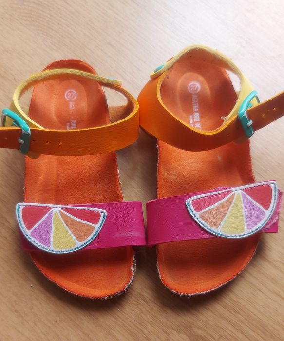 Детски сандали 27