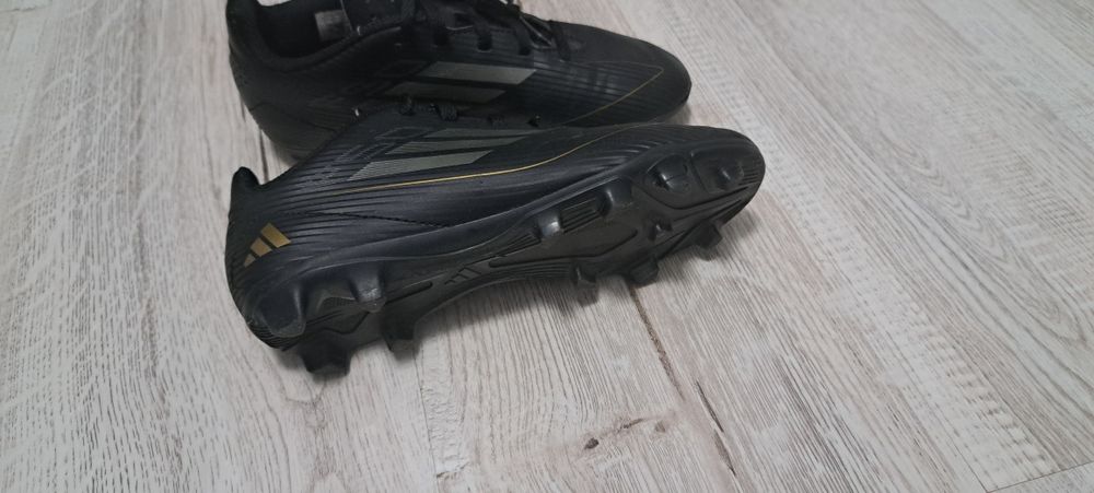 Ghete fotbal junior Adidas Nocke F50 club