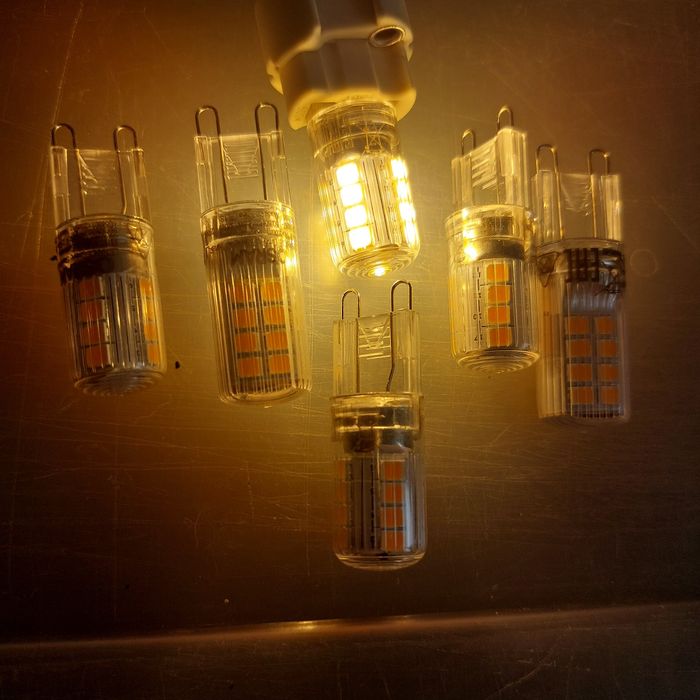 Lampă 4 BUCĂȚI LED tehnologie LED 4 buç