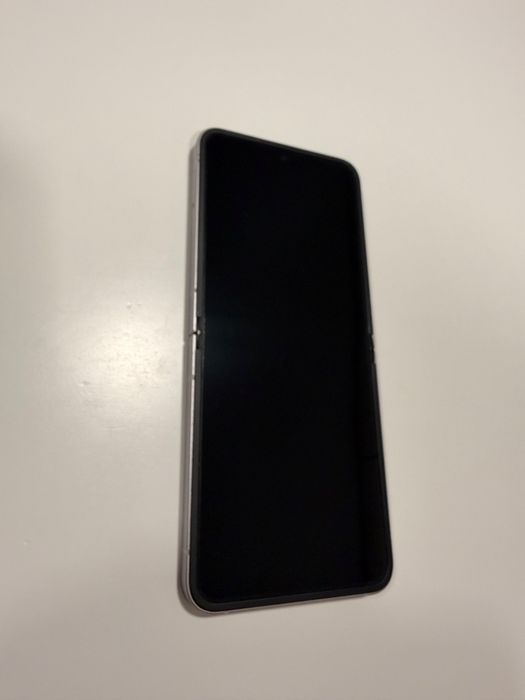 Samsung Galaxy Z Flip 6