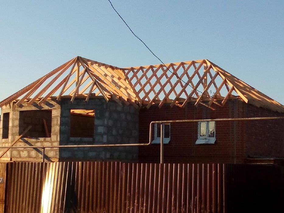 Бригада узбек строителей, плотники