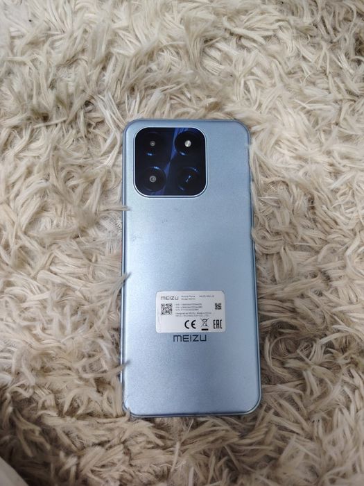 Продаётся телефон