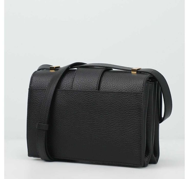 Нова чанта Coccinelle Arlettis