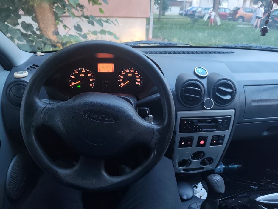DACIA Logan 2005