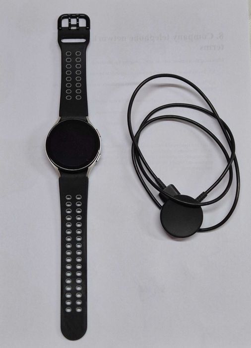 Продам умные часы Samsung Galaxy Watch 5 (44мм)