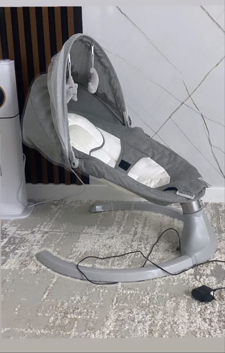 Продам Шезлонг серый