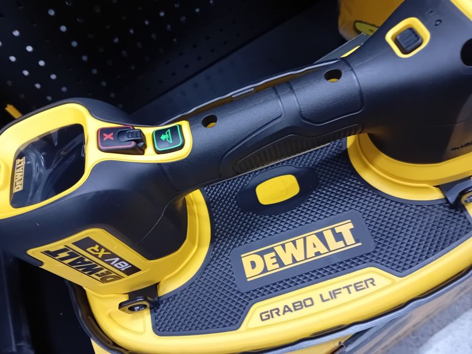 Акумулаторна вендуза DeWALT DCE590N, 18 V, 120 кг